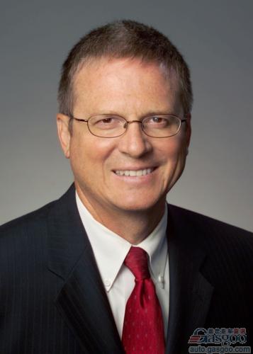 李尔任命新任首席财务官兼高级副总裁