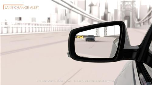 通用汽车亮相2014款别克君越 未来将在华投产