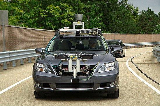 产业融合推动无人驾驶前行