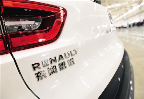 戈恩调兵遣将:东风雷诺轿车空白期的中国机会