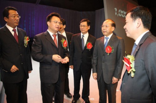 万庆良：2015年广州打造2家超千亿车企 