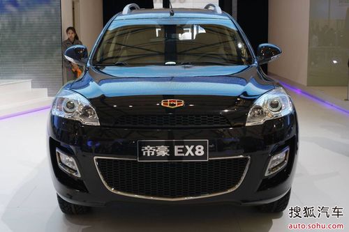 车型尺寸,帝豪ex8是一款较大的suv车型,与吉利旗下另一品牌全球鹰gx7