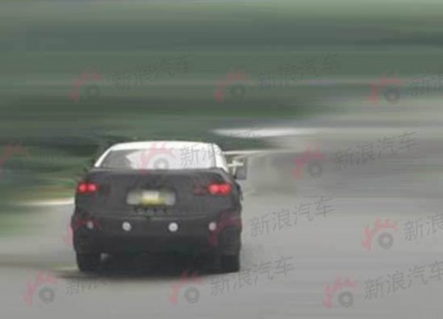 北京现代新一代伊兰特曝光 明年6月上市