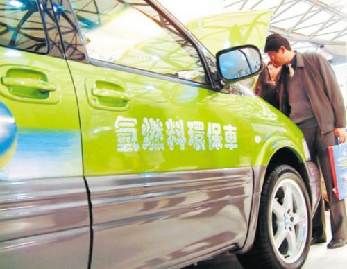 新能源汽车遇冷车企无奈等“标准”