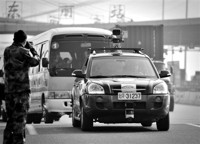 无人驾驶车试跑京津高速 宣告测试成功
