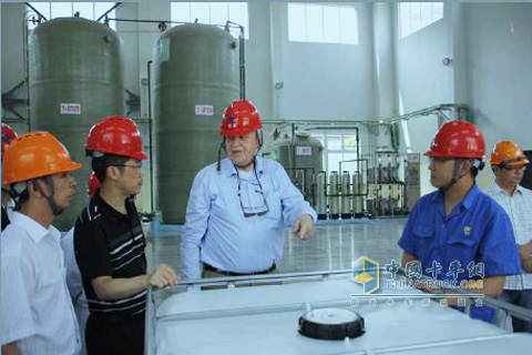2013年4月，四川美丰自主研发设计的年产60万吨的车用尿素溶液装置投产