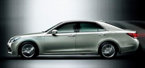 丰田新一代皇冠官图曝光