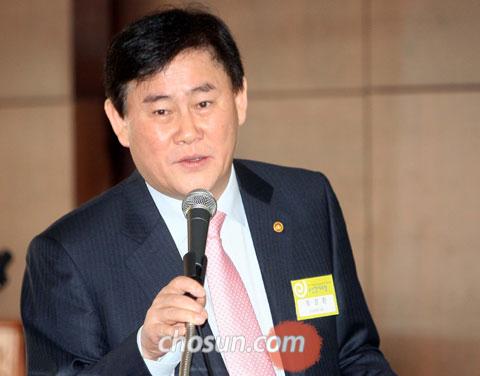 韩国政府拟资助双龙车