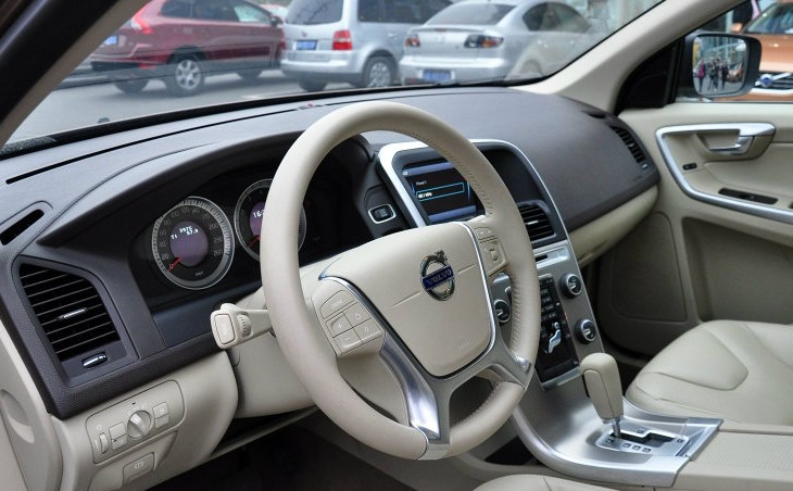 沃尔沃XC60 T5 新动力重塑安全典范