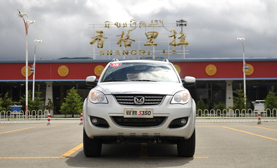 试跑驭胜S350 “健壮运动选手”