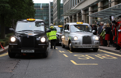 吉利恢复生产伦敦出租车 开启慈善活动之旅