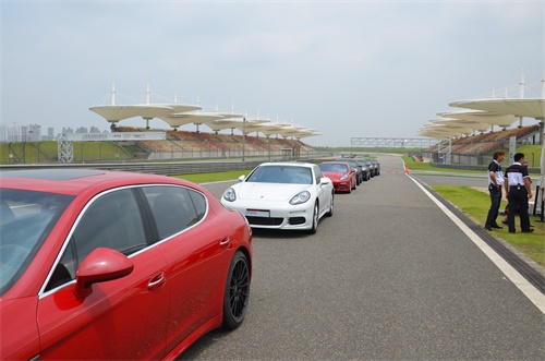 为赛道而生 保时捷全球路演登临上海国际赛车场