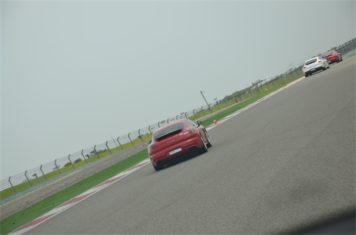 为赛道而生 保时捷全球路演登临上海国际赛车场