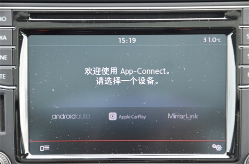 动力优秀空间灵活 试驾进口大众新夏朗