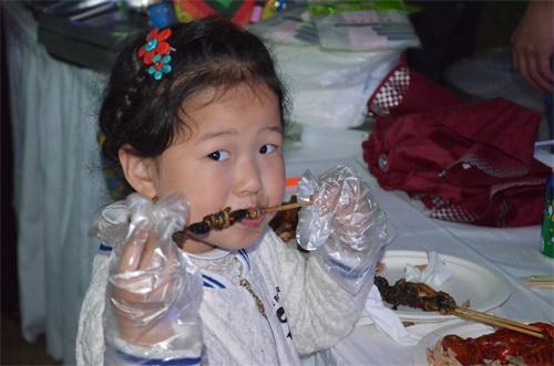 吃着龙虾撸着串儿，duang得一下新瑞虎3就上市了