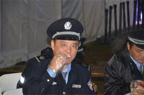 吃着龙虾撸着串儿，duang得一下新瑞虎3就上市了