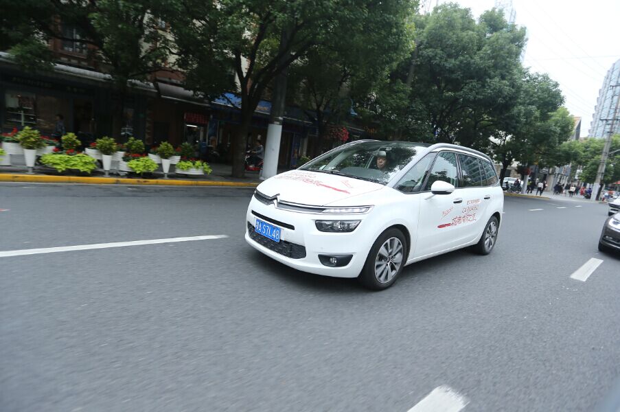再续法式浪漫情怀 试驾雪铁龙全新C4 PICASSO