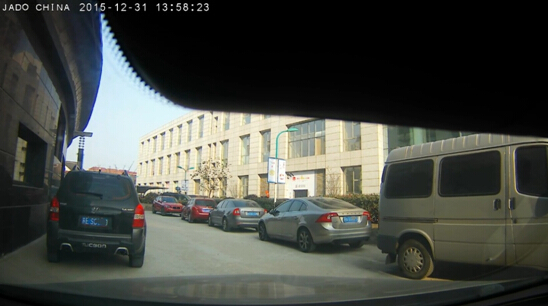 低配车瞬间升高配 捷渡智能后视镜评测