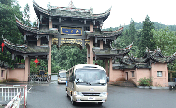 35辆康恩迪交付峨眉山5A级景区