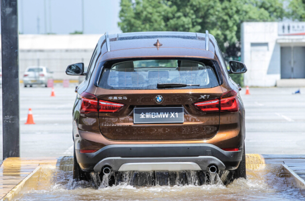 全新BMW X1全能挑战赛东区酣战申城