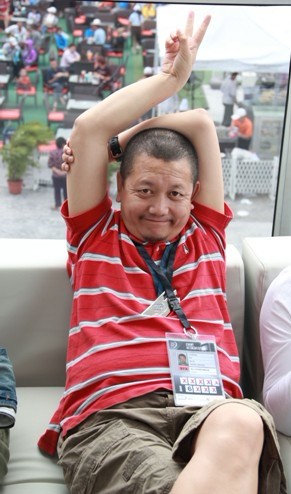 王小山等现身沃尔沃帆船赛 爆料将拍航海微电影