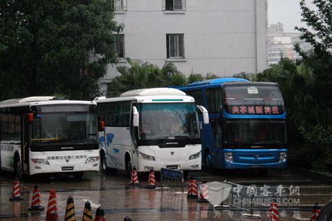 2010福田欧V客车新产品推介会闪耀成都