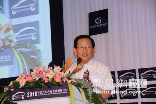 万钢：混合动力汽车将成为传统汽车升级主要方向