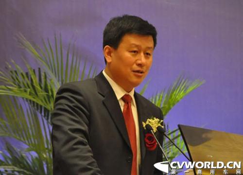 均趋保守 重卡大腕聊2012市场