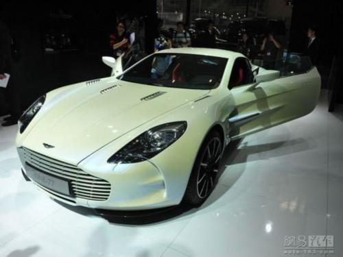 车型 扩散板 横向布置