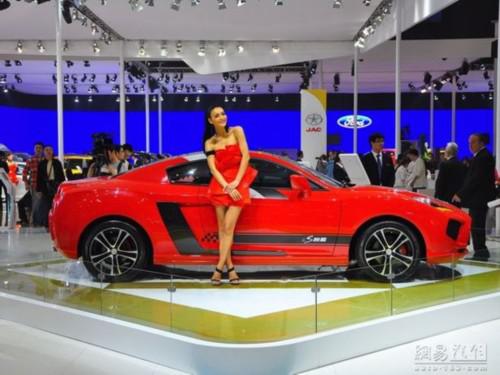 车型 扩散板 横向布置