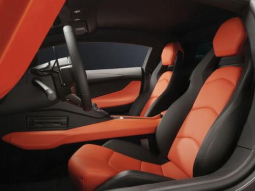 车型 扩散板 横向布置