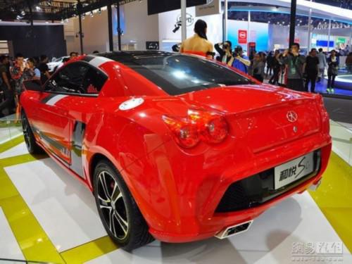 车型 扩散板 横向布置