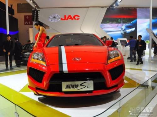 车型 扩散板 横向布置