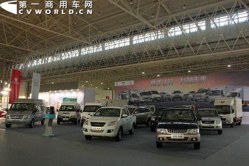 武汉车展看客车：轻客成亮点 部分车企不务正业