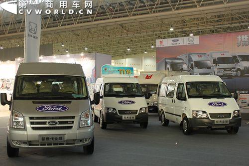 武汉车展看客车：轻客成亮点 部分车企不务正业
