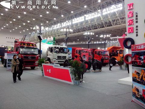 大牌云集 主流卡车企业武汉车展表现各异