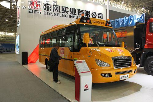 武汉车展看客车：轻客成亮点 部分车企不务正业