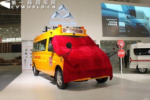 武汉车展看客车：轻客成亮点 部分车企不务正业