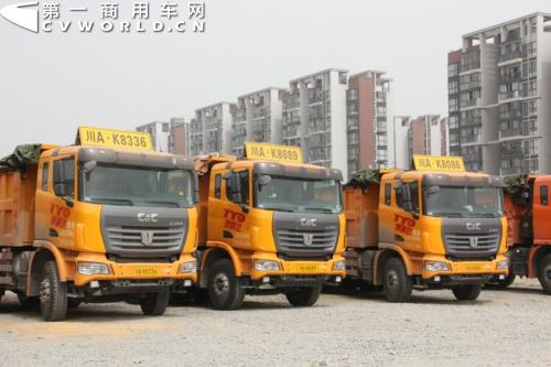 年省十万 成都用户用LNG卡车“上瘾”
