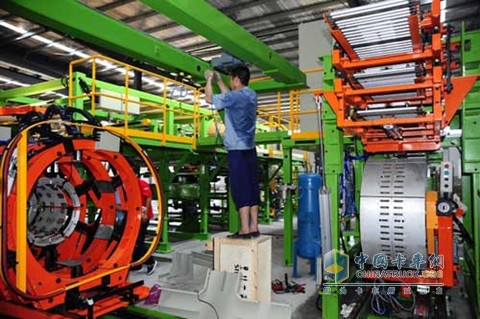德轮橡胶载重胎项目拟十月投产